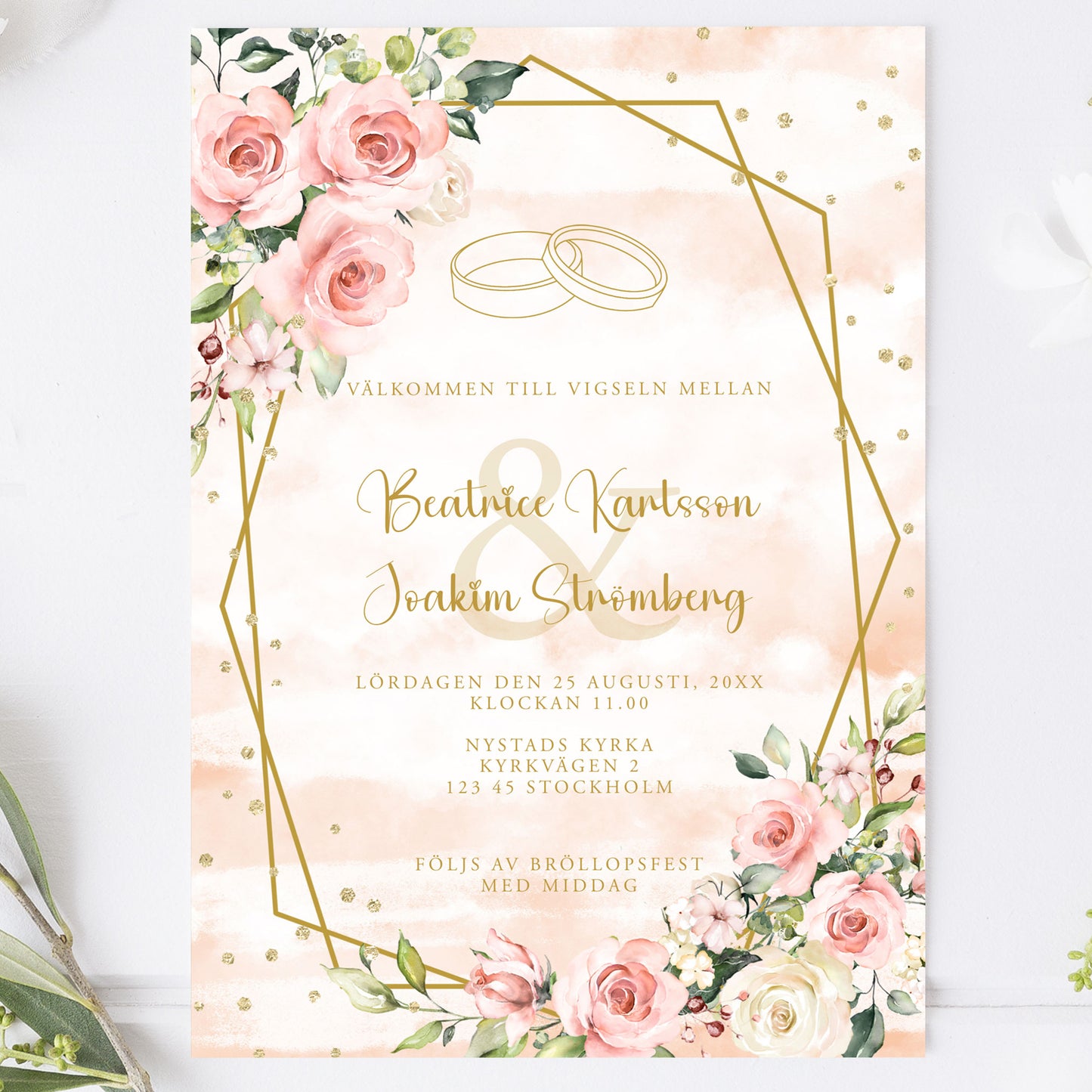 Romantisk bröllopsinbjudan – Rosa & Vita Blommor m gulddetaljer – BR013